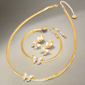 Alma de Mariposa™ — Conjunto de Joyería con Mariposa Esmaltada en Oro | Collar, Pulsera y Pantallas Stainless Steel