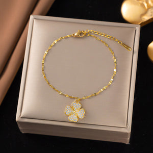 Lucky Luxe Set — Conjunto de Joyería Stainless Steel con Trébol | Collar, Pulsera y Pantallas