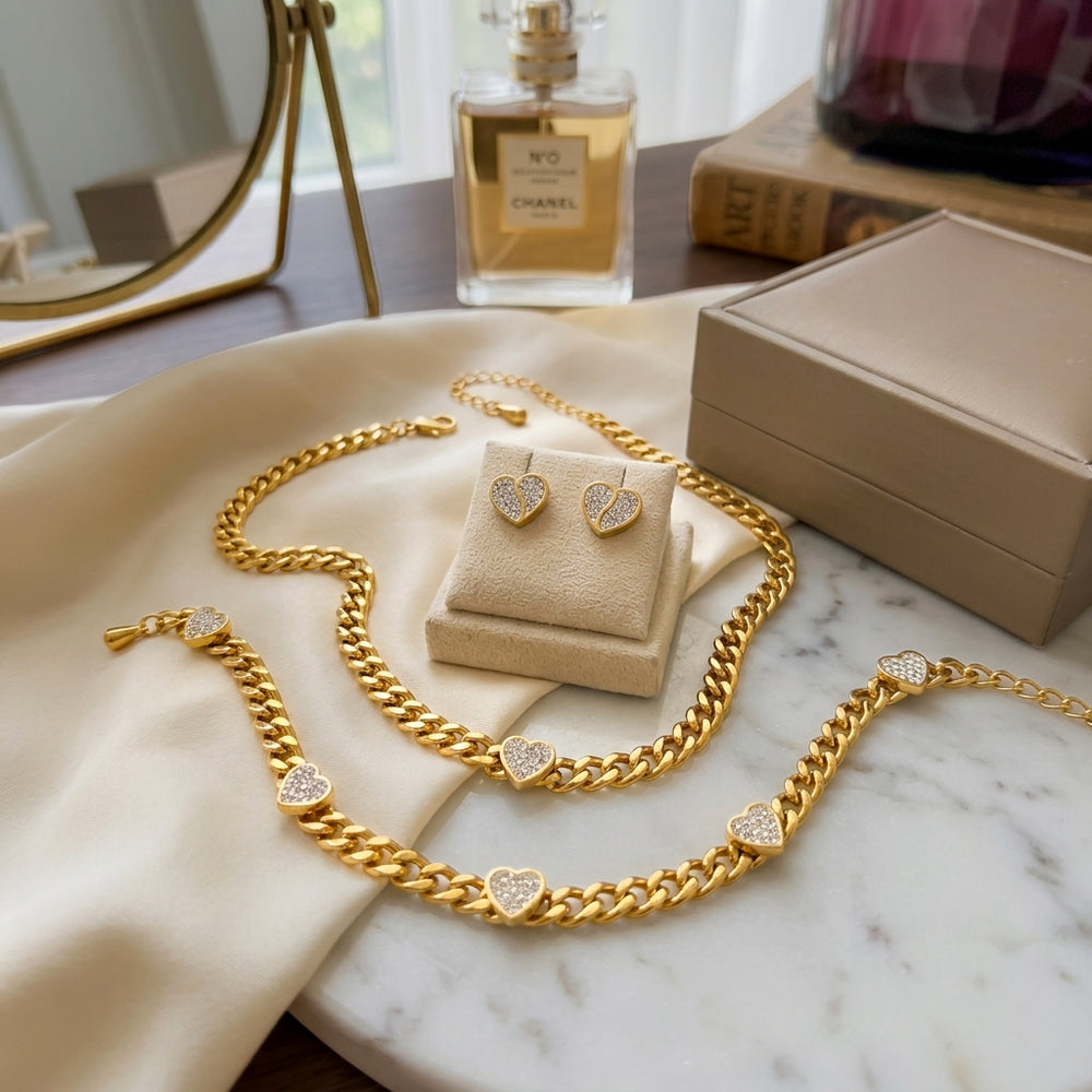 Golden Love™ — Conjunto de Joyería con Corazones de Circonias en Oro | Collar, Pulsera y Pantallas Stainless Steel