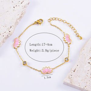 Flor de Serenidad™ — Conjunto de Joyería Floral Inspirada en Loto | Collar, Pulsera y Pantallas Doradas