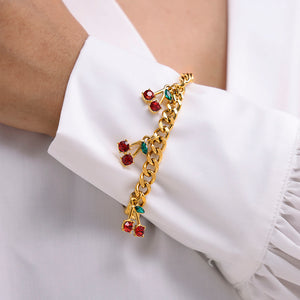 Cherry Gold™ — Conjunto de Joyería con Cerezas Esmaltadas en Oro | Collar y Pulsera Stainless Steel