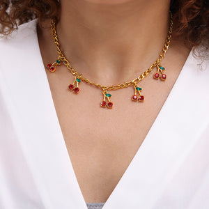 Cherry Gold™ — Conjunto de Joyería con Cerezas Esmaltadas en Oro | Collar y Pulsera Stainless Steel