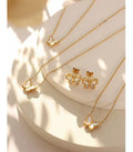 Aura Butterfly™ — Conjunto de Joyería con Mariposa Dorada Nacarada | Collar y Pulsera Minimalista Stainless Steel